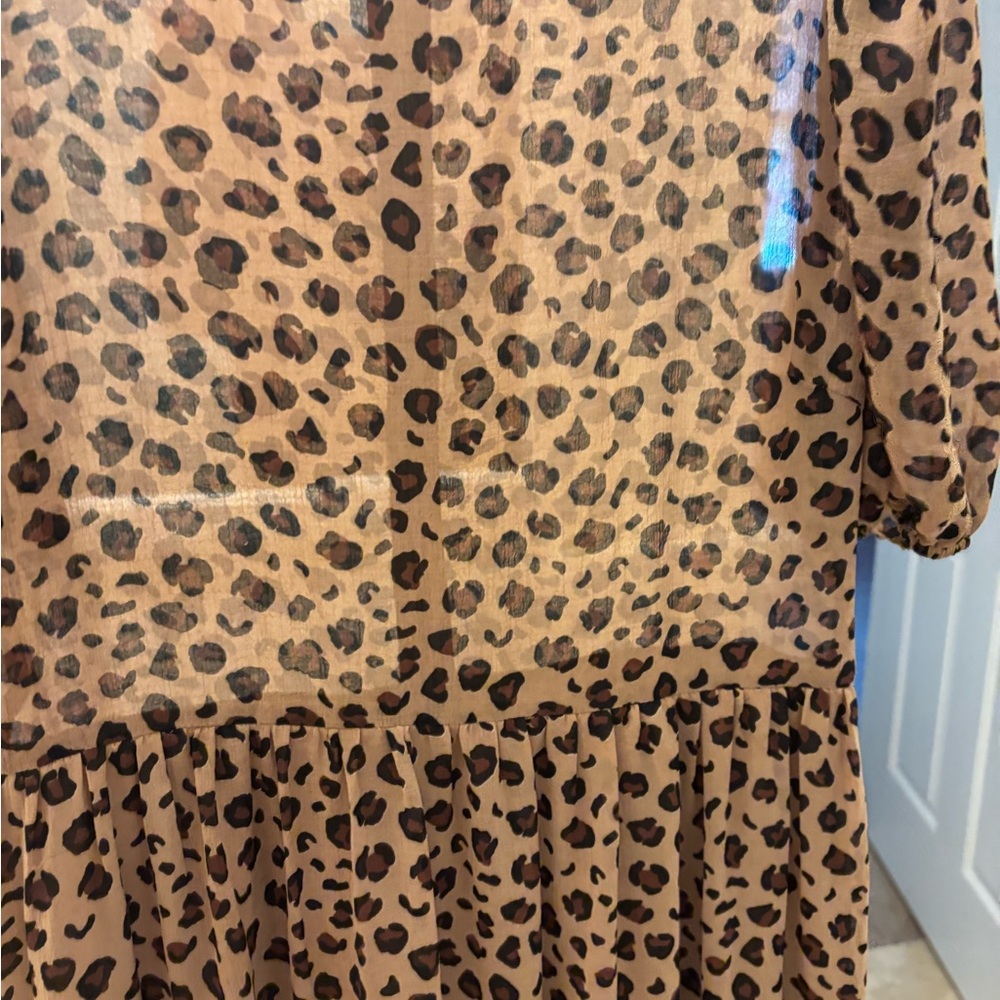 NFD
Lucia Abigail Dress
Brown Tan Tiered Puff Sleeve Dress
US Size 8 - Picture 6 of 8